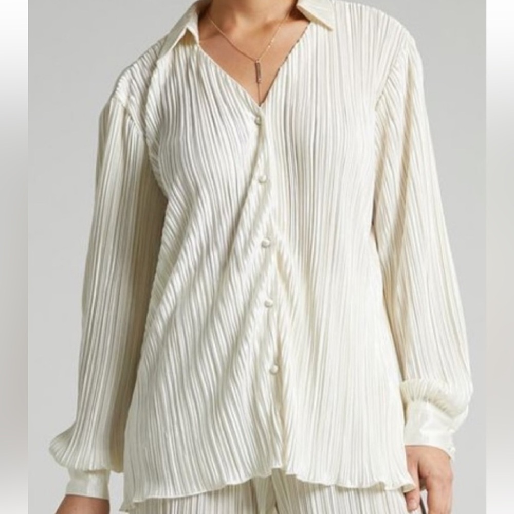 Showpo Cream Pleated Button-Down Shirt NWT